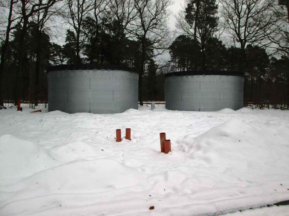 Zbiorniki na wodę – w trakcie budowy. Fot. K. Białoń